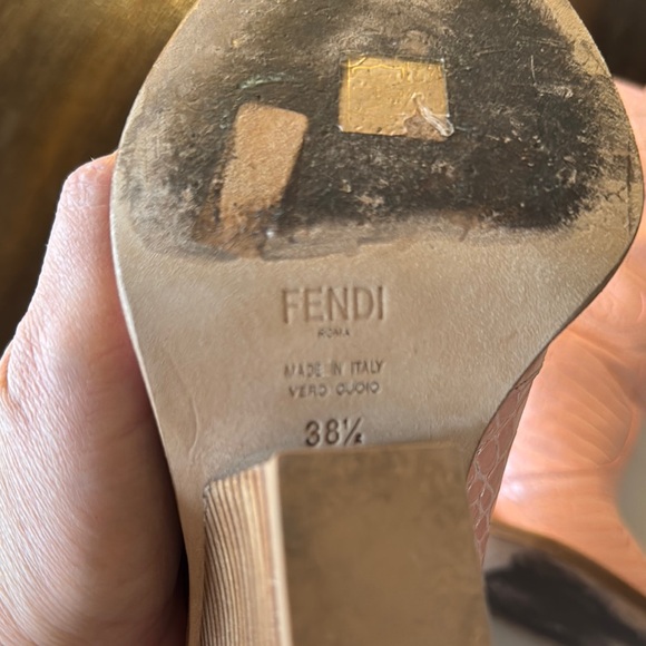 Pink Croc-Embossed Women's Boots - Picture 4 of 8